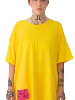 remera amarilla